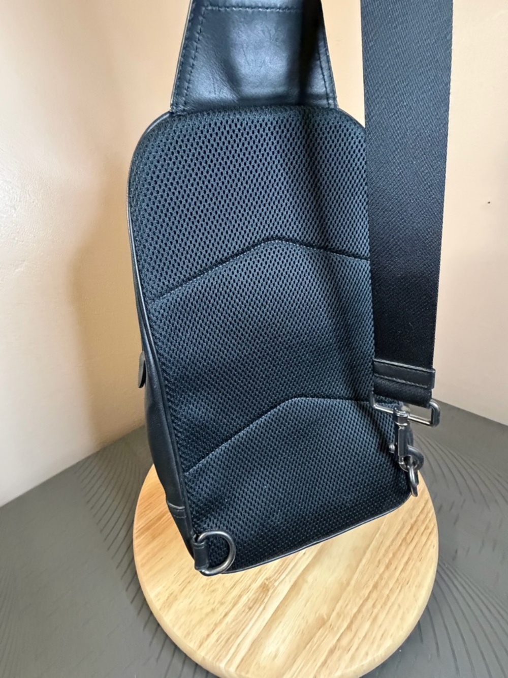 Coach Men’s Graham Pack Crossbody sling bag - Picture 5 of 10